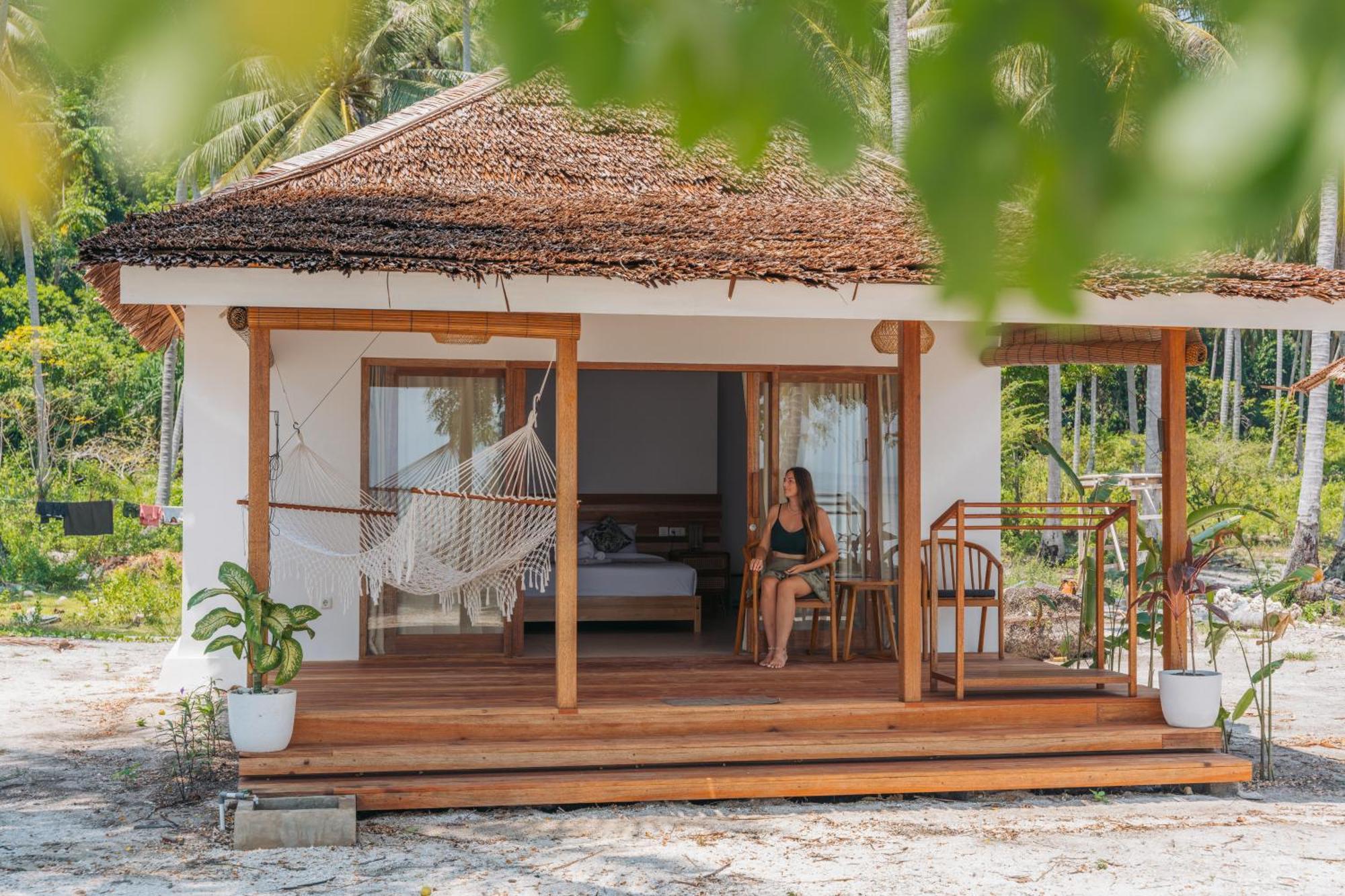 Reconnect - Private Island Resort & Dive Center Togean - Buka Buka Island Ampana Стая снимка