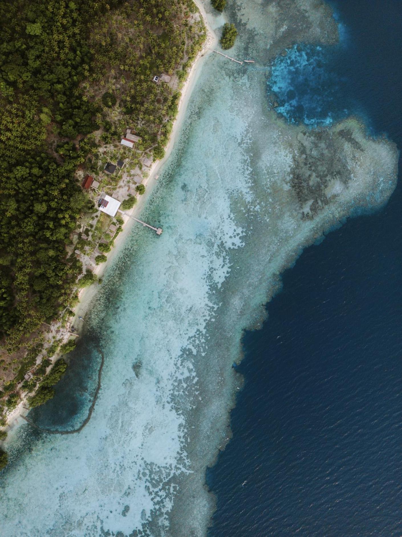 Reconnect - Private Island Resort & Dive Center Togean - Buka Buka Island Ampana Екстериор снимка